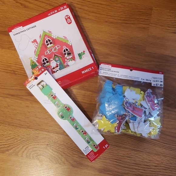 Christmas cottage, watch, Nativity activity bundle - Picture 1 of 7
